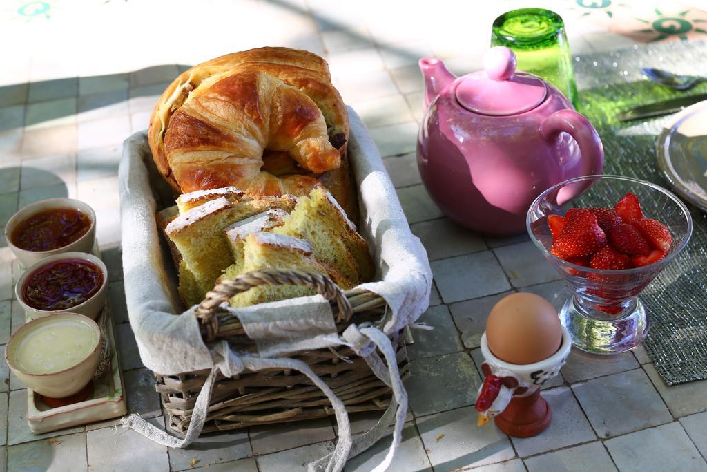 Le Mas En Provence Bed & Breakfast Entrechaux Bagian luar foto